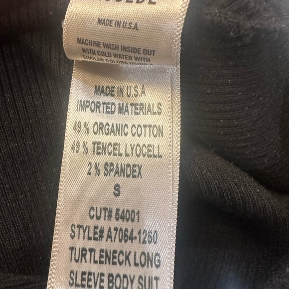 Agolde Mock Neck Bodysuit - Picture 5 of 5